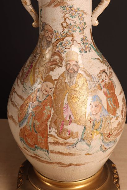 Pied de lampe en faience de Satsuma, monture...