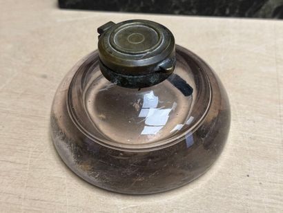 Lot de cinq encriers en marbre, verre et...