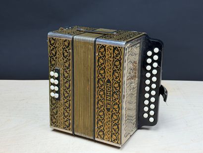 Accordéon Hohner et petit accordéon jouet...