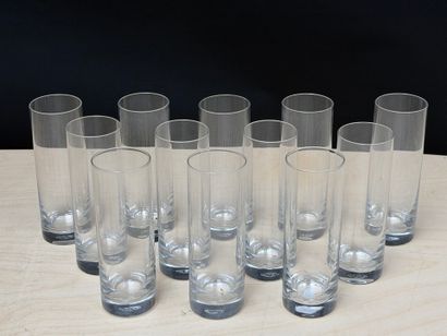 BACCARAT
Douze verres à orangeade en cristal....