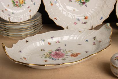 MEISSEN circa 1900
Neu-Brandensein relief...