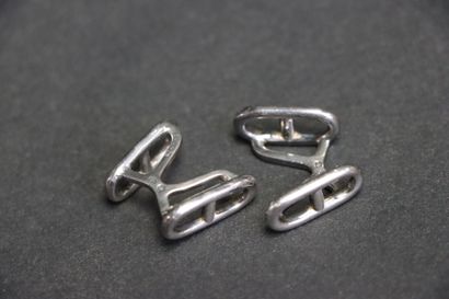HERMÈS
Pair of silver cufflinks with a marine-mesh...