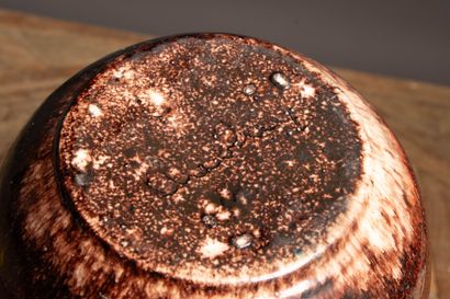 ACCOLAY
Stoneware vase with speckled red...