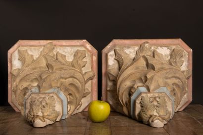 Pair of wall sconces made of patinated plaster
Late...