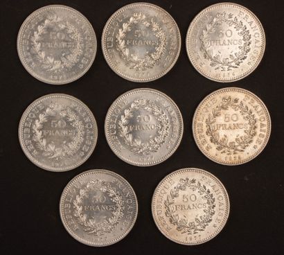 Set of 8 50-franc silver Hercules coins.
Weight:...