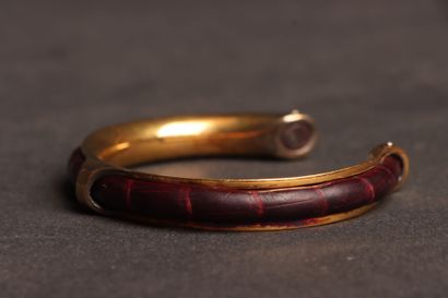 HERMÈS 
