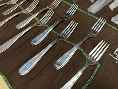 CHRISTOFLE AMERICA model
Silver plated cutlery...