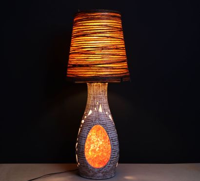 ACCOLAY 
Ceramic and resin lamp, 1960s. 
H:...