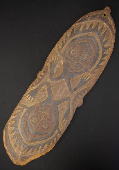 PAPUA - New Guinea 
A votive shield made...