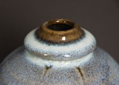 Daniel de MONTMOLLIN (1921) in Taizé. 
Stoneware...