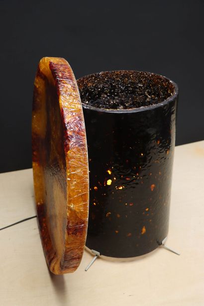 ACCOLAY. 
Illuminated resin coffee table....