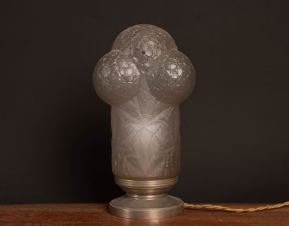Henri DIEUPART (1888–1980)
A tubular table...