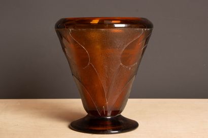 André DELATTE (1887–1953). 
Art Deco trumpet-shaped...