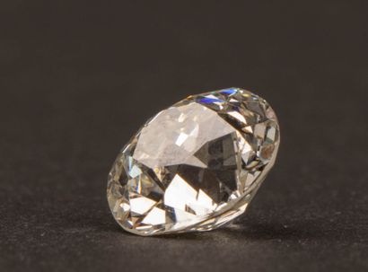 Antique cushion-cut diamond, 4.86 ct.
Dimensions:...