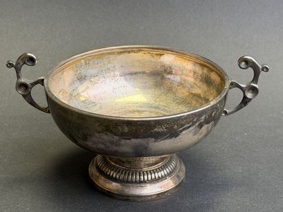 Coupe sur pied douche en argent, poinçon...
