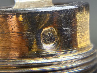 Quatre flacons en verre, monture en argent,...
