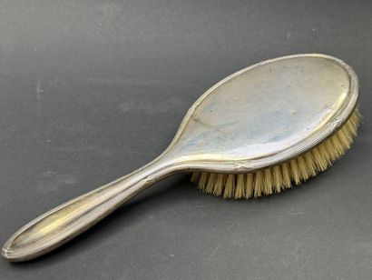 Brosse en argent fourré et boite cylindrique...