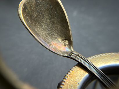 Coupe en verre monture argent et paire de...
