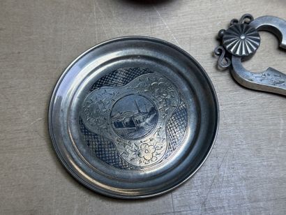 Lot d'argent russe comprenant louche, tasses,...