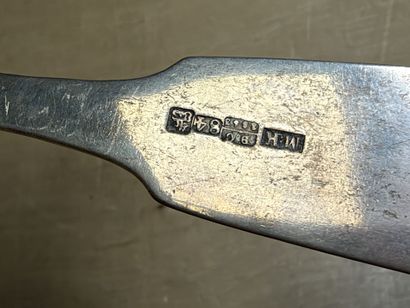 Lot d'argent russe comprenant louche, tasses,...