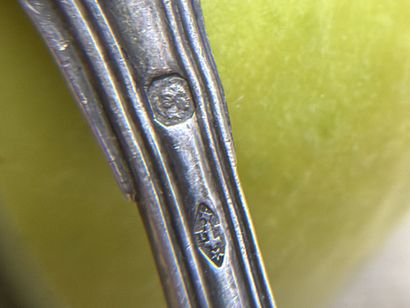 Six petites cuillères en argent,modèle filet...
