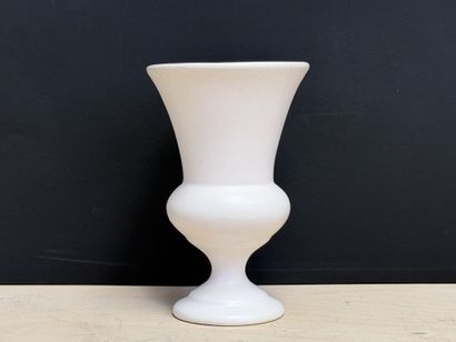 POL CHAMBOST (1906-1983)
Petit vase blanc...