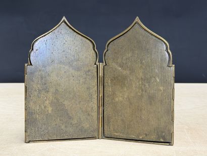 Quadriptyque religieux en bronze. 
18 x 11...