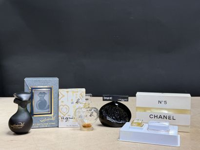 Parfums:
Salvadore Dali, Agnès B, Léonard...