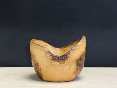 Saladier en olivier monoxyle
H. :17 cm. D....