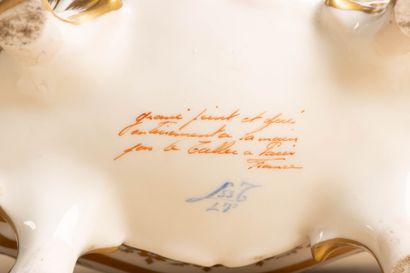 Le Tallec à Paris.
Terrine en porcelaine...