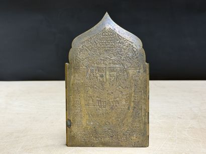 Quadriptyque religieux en bronze. 
18 x 11...