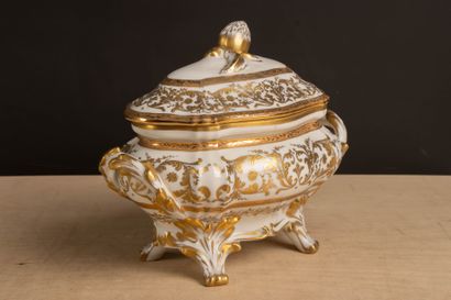 Le Tallec à Paris.
Terrine en porcelaine...