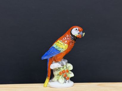 SAXE XX°
Miniature perroquet
H 6 cm
Signé...