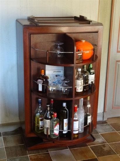 TRAVAIL 1930
Meuble bar en acajou et placage...