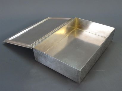 Jean DESPRÉS (1889-1980) Coffret en métal...