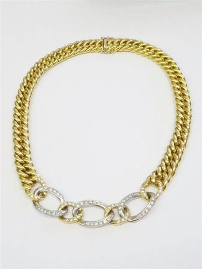 FRED Collier en or jaune et or gris, diamants....
