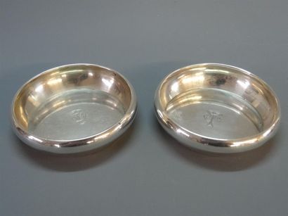 Deux dessous de bouteille en argent Poids...