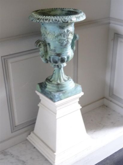 Paire de vase Medicis en bronze patiné 

H_43...