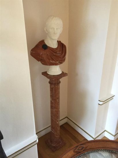 Buste d'Empereur romain en marbre d'après...