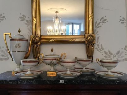 POUYAT à Limoges, Service à café en porcelaine...
