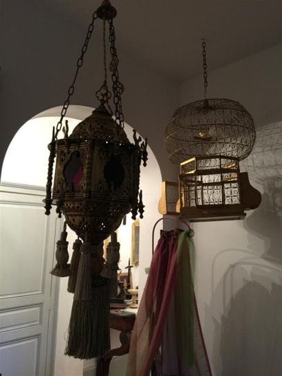 Cage à oiseaux d'Afrique du Nord. 

H_70cm.

et...