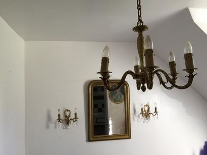 Lustre en bronze à six lumières, paire d'appliques...