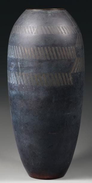 Jean DUNAND (1877-1942)
Vase piriforme en...