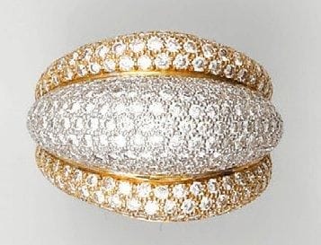 Bague deux corps en or jaune, s'épanouissant...