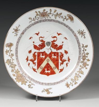 Chine
Plat rond à décor en rouge de fer et...
