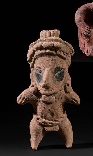 Lot composed of a Jalisco terracotta figure,...