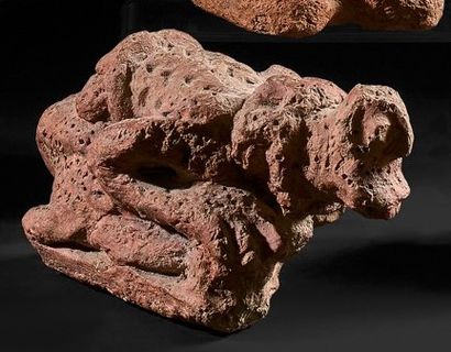 Kneeling figure, head thrown forward. Terracotta.

Djenne....