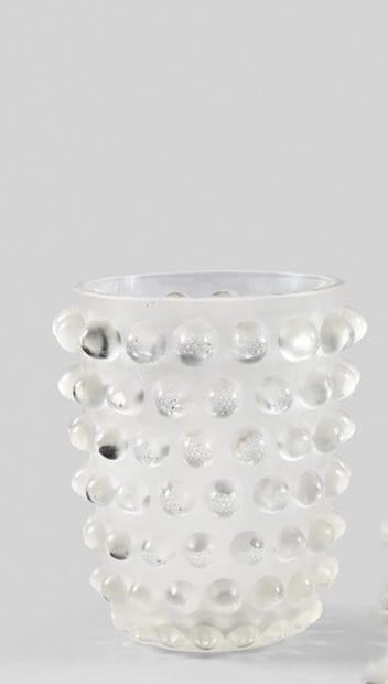 LALIQUE FRANCE Mossi vase in white molded-pressed...