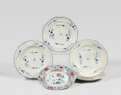Chantilly Four plates (two flat, two deep)...