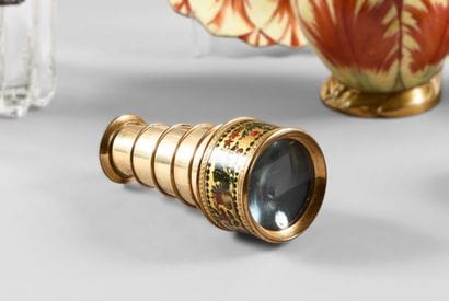 Telescopic brass spout with polychrome Martin...